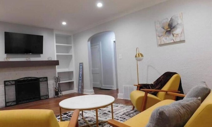 Peoria Casa | Beautiful Fully Furnished 2-Bedroom, 1-Bath Home