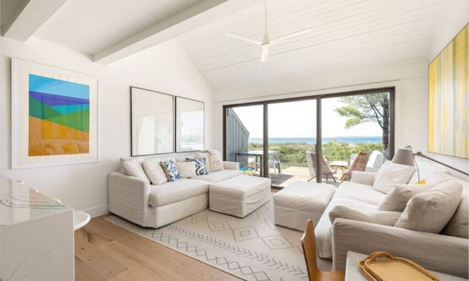 Glen Arbor Condominio | Beautiful Fully Renovated 4bed/4bath Waterfront Condo on Lake Michigan