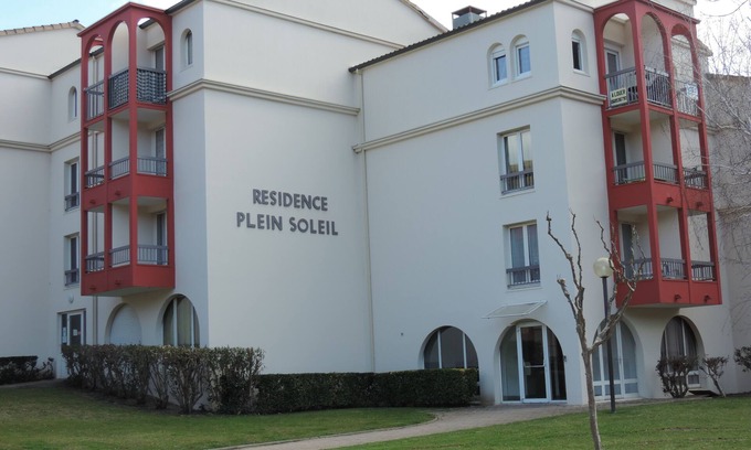 Lamalou-les-Bains Apartamento | Hermoso estudio amueblado en el corazón de un spa en residencia tranquila