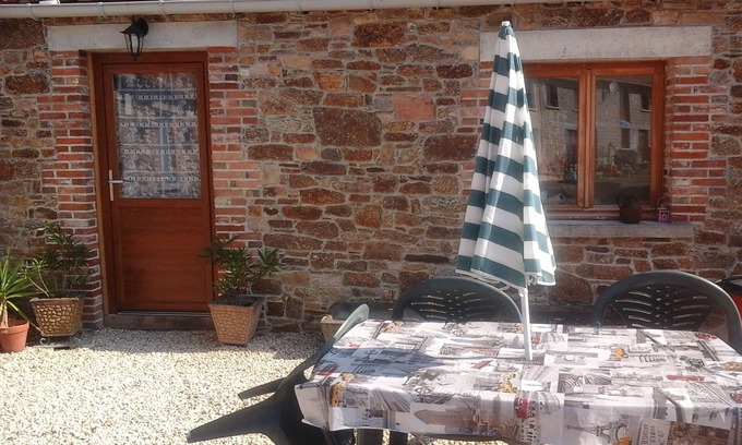 Gajoubert Cabaña | Hermosa casa rural en una granja