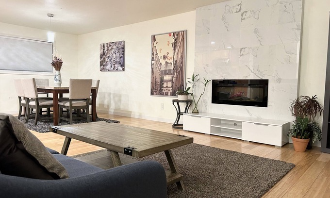 Education Hill Casa | Beautiful garden house in Redmond