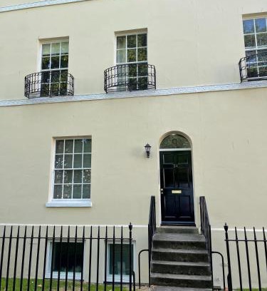 Gloucester Apartamento | Beautiful Georgian Duplex