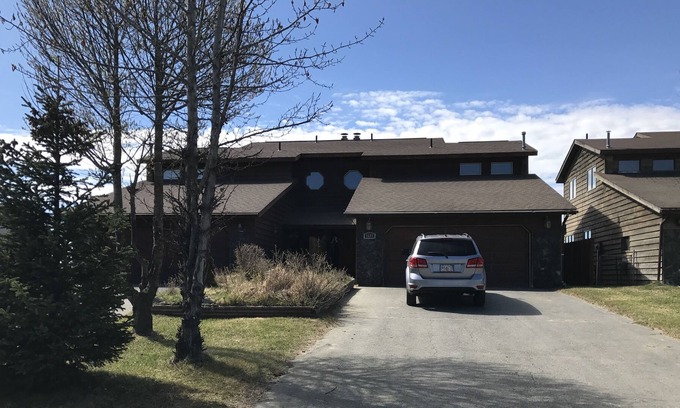 Kenai Casa | Hermosa escapada ubicada en el acantilado con el océano como su patio trasero!