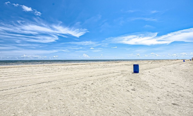 Beachside Village Casa | Beautiful getaway with amazing Gulf views - close to the beach