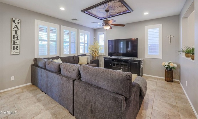 Rovey Farm Estates Casa | Beautiful Glendale Gem With Room For Everyone!