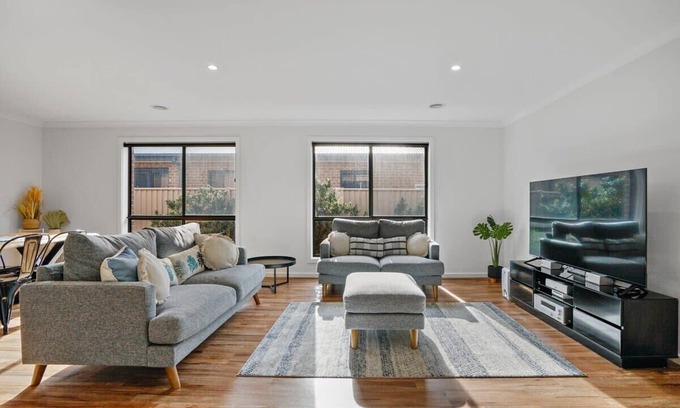 Golden Point Casa | Beautiful Golden Point Home - Style&Sophistication
