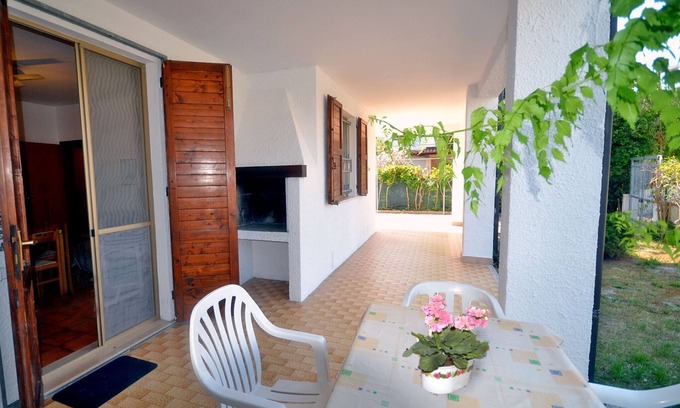 Lido delle Nazioni Casa | Hermosa casa de campo en planta baja con gran jardín en una zona tranquila cerca del mar.