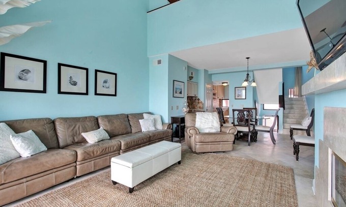 Pensacola Beach Condominio | ¡Toques de diseñador en todo este hermoso condominio!