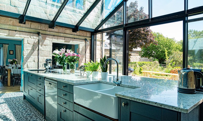 Carsington Casa | El Hall @ Stainsborough Hall