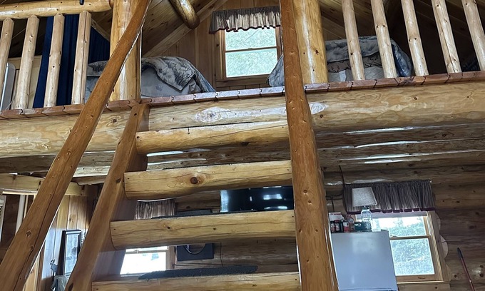 Masardis Cabina | Beautiful handcrafted log cabins located on the Aroostook river