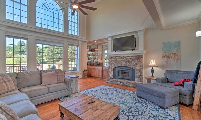 Hiawassee Casa | Beautiful Hiawassee Home w/ Mountain Views!