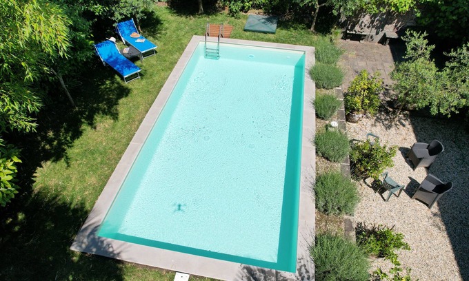 Bagni di Lucca Villa | Hermosa villa toscana, jardín, piscina, wifi. Cerca de restaurantes y servicios.