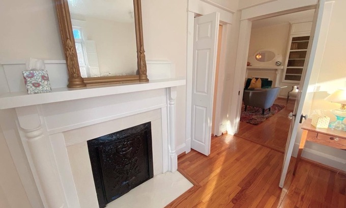 Murfreesboro Casa | Beautiful historic home in Downtown Murfreesboro-2 bedroom option-sleeps 6
