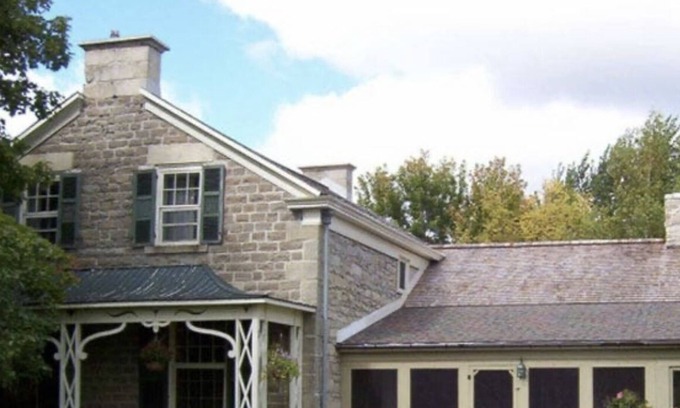Mississippi Mills Otro | Beautiful Historical Farmhouse-