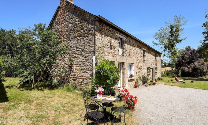 Andouille-Neuville Casa | Hermosa casa en Andouillé-Neuville