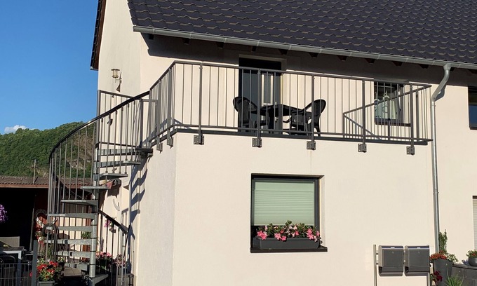 Niederemmel Apartamento | Beautiful holiday apartment on the Moselle