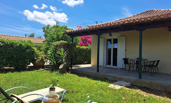 Pylos-Nestoras Casa | Bonita casa de campo en el campo con terraza | Messinia, Peloponeso