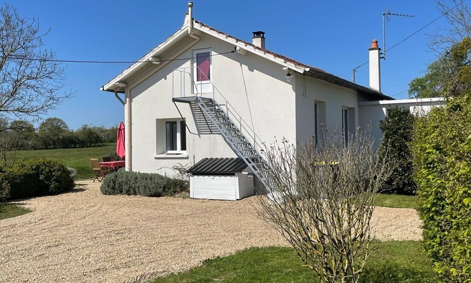 Valigny Casa | Bella casa vacanze con piscina