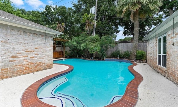 Woodlake - Briar Meadow Casa | Hermosa casa a 2 millas de la Galleria