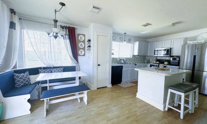 Atascocita Casa | Beautiful Home Away From Home