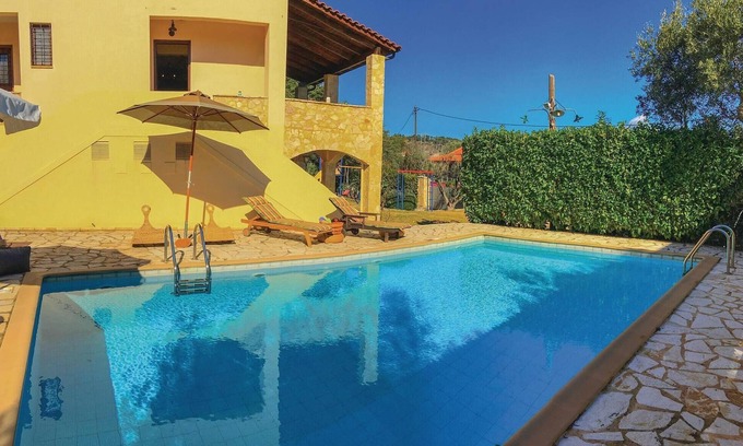 Ziria Casa | Hermosa casa en Aigio