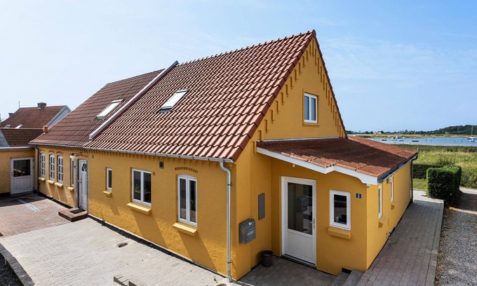 Assens Casa | Beautiful home in Assens with house sea view