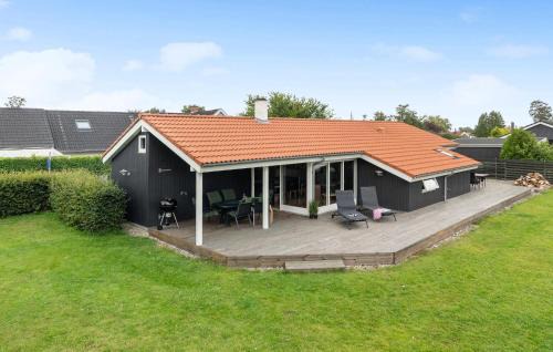 Hvidbjerg Strand Casa | Beautiful Home In Børkop With Sauna