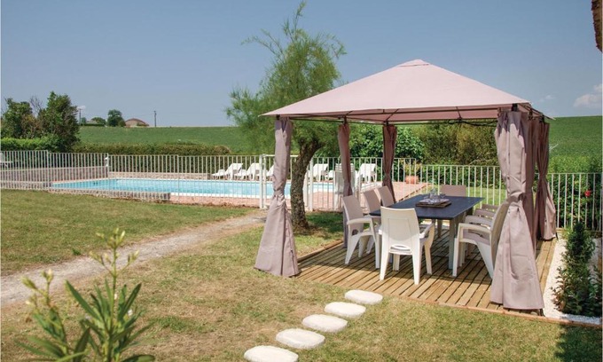 Beauville Casa | Beautiful home in Beauville with 5 Bedrooms, WiFi and Outdoor swimming pool
