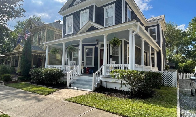 Wilmington Historic District Casa | Beautiful home in downtown historic core just 2 blocks from Cape Fear river!