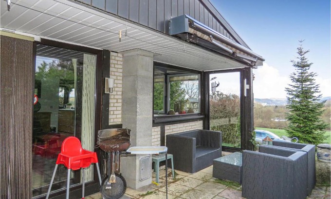 Ferienhausgebiet Hillenseifen Casa | Beautiful home in Gerolstein with 2 Bedrooms and WiFi