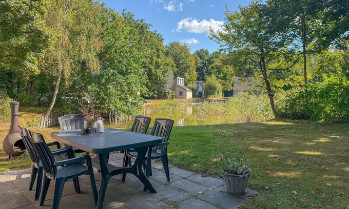 Hoeven Casa | Beautiful home in Hoeven with WiFi