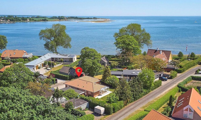 Boeslum Casa | Beautiful home in Juelsminde with house sea view