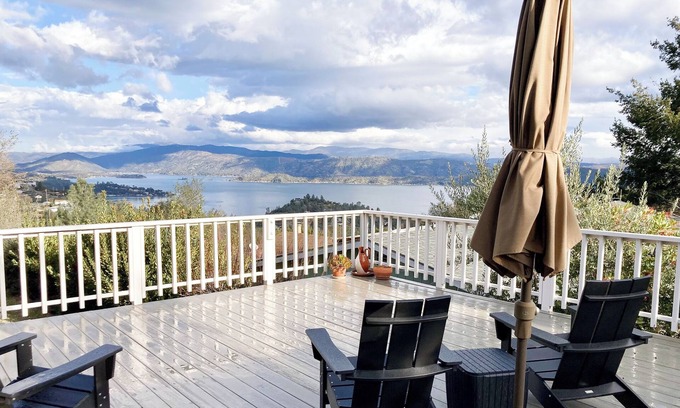 Kelseyville Casa | Beautiful home in Kelseyville with lake view, minutes from Wine Country