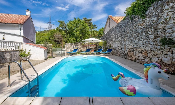Praputnjak Casa | Preciosa casa en Krasica con WiFi