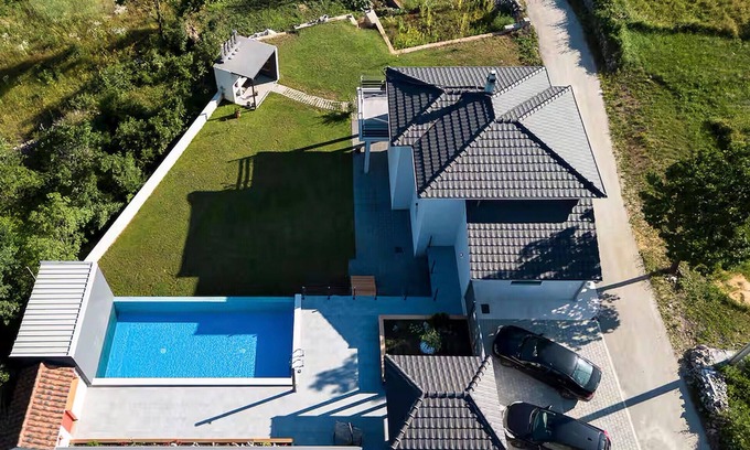 Lokvicici Casa | Hermosa casa en Lokvicici