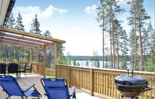 Hultsfred Municipality Casa | Beautiful Home In Målilla With Kitchen