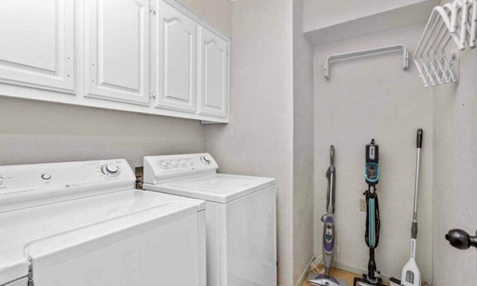 Southwest Carrollton Casa | Beautiful Home in Marin at Carrollton