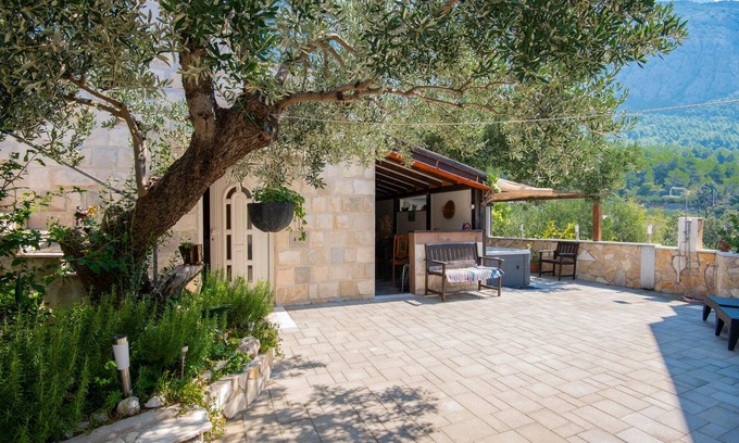 Veliko Brdo Casa | Hermosa casa en Makarska con cocina.