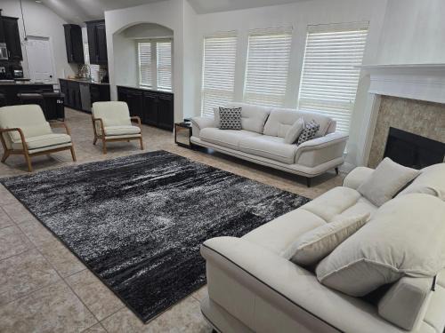 South Arlington Casa | Beautiful Home in Mansfield