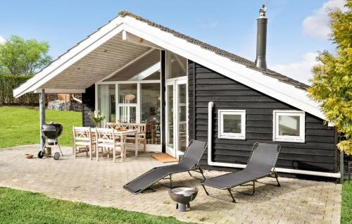 Bisserup Casa | Beautiful Home In Rude With Kitchen