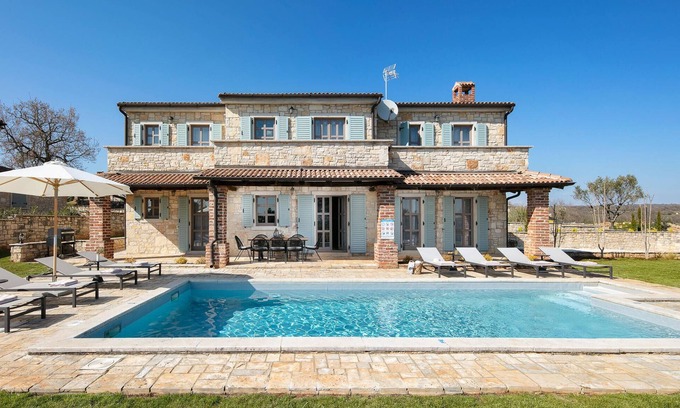 Sveti Lovrec Casa | Hermosa casa en Sv. Lovrec