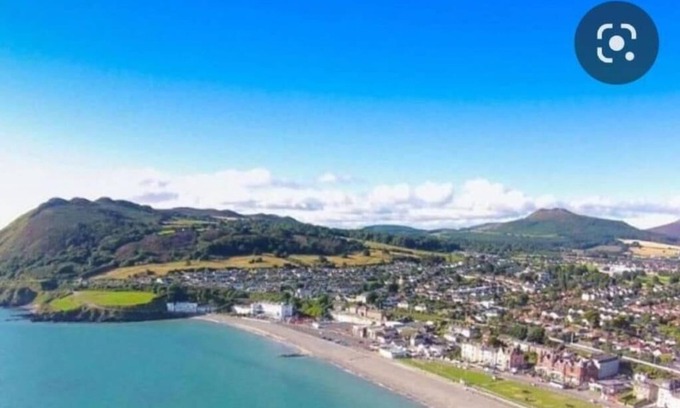 Bray Casa | Beautiful home in the heart of Bray.