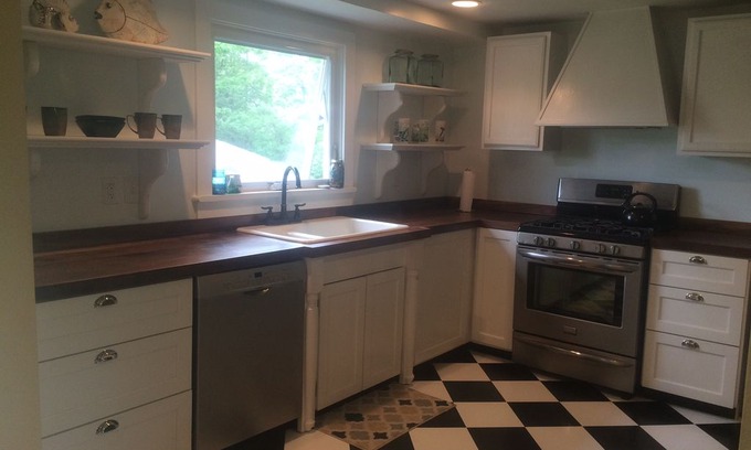 Leland Casa | Beautiful home in the heart of Leland