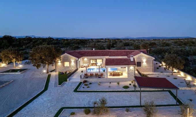 Tinj Casa | Hermosa casa en Tinj