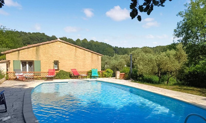 Varages Casa | Hermosa casa en Varages con WiFi