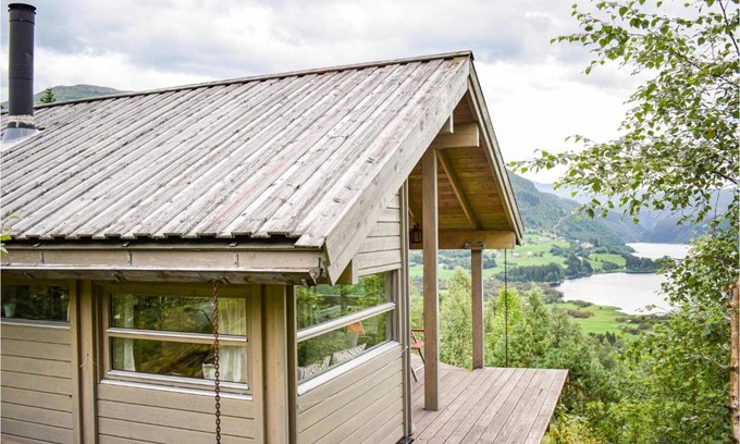 Myrkdalen Casa | Beautiful Home In Vossestrand With Wifi