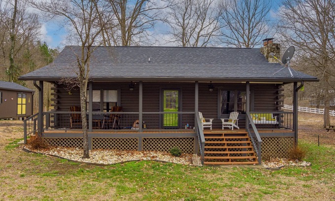 Waterloo Casa | Beautiful home located on Lake Greenwood