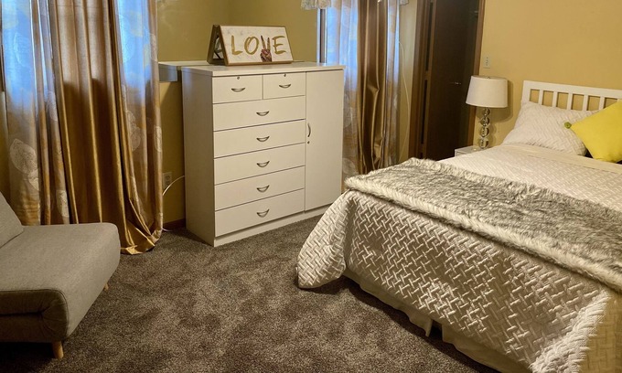 Michigan City Casa | Beautiful Home Minutes Away from Adventure