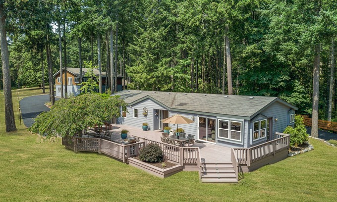 Roche Harbor Casa | Beautiful Home near Roche Harbor! (QPR)