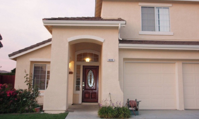 Salinas Casa | Beautiful home, near the Monterey Bay, Carmel & Pebble Beach